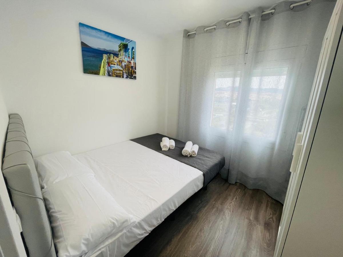 סנט אדריה דה בסוס Barca 5 New Beach Apartment מראה חיצוני תמונה