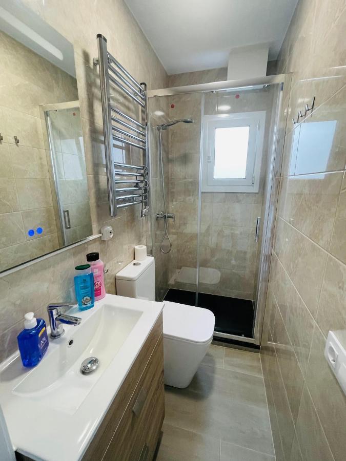 סנט אדריה דה בסוס Barca 5 New Beach Apartment מראה חיצוני תמונה