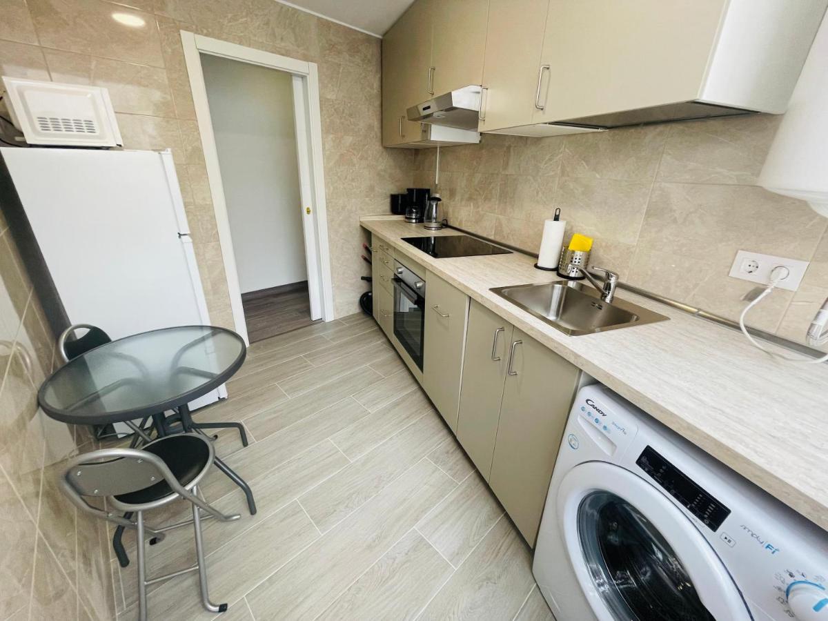 סנט אדריה דה בסוס Barca 5 New Beach Apartment מראה חיצוני תמונה